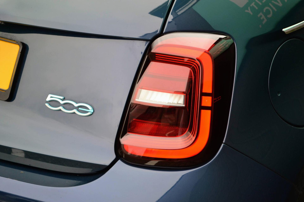 Fiat 500C (L814XH) met abonnement