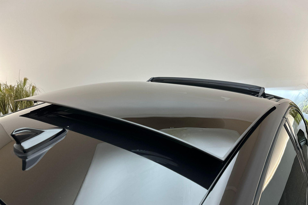 Seat Leon (JVH77J) met abonnement