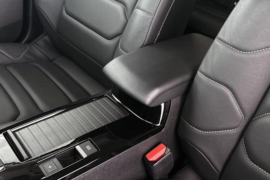 Citroën Ë-C4 (S571TB) met abonnement