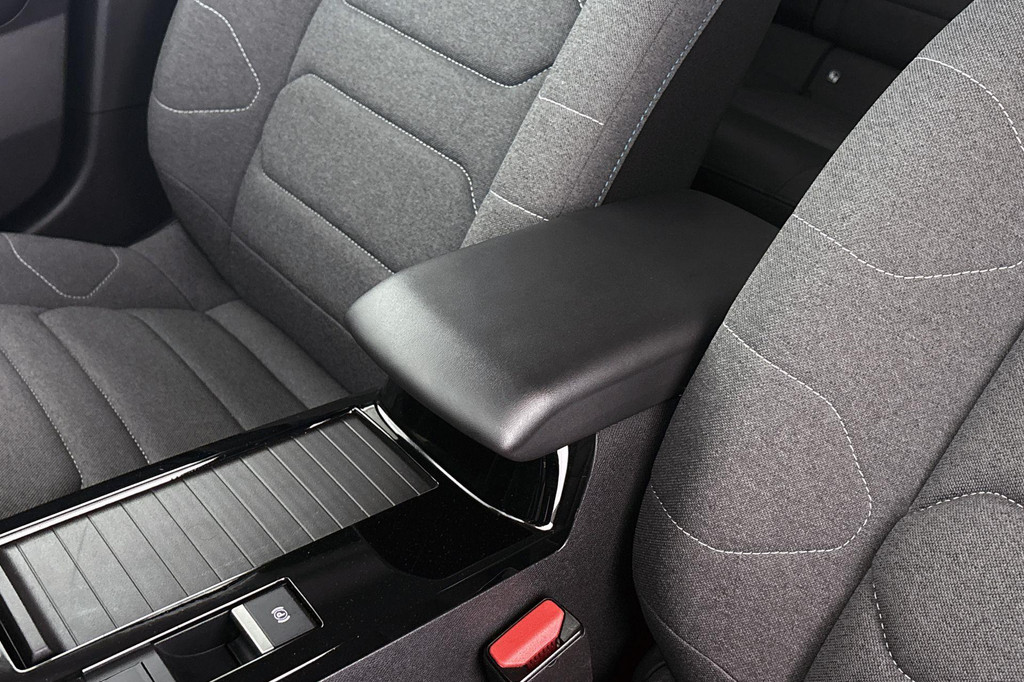 Citroën Ë-C4 (X306ZV) met abonnement