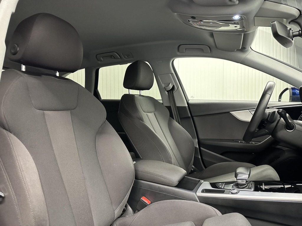 Audi A4 (H512GJ) met abonnement