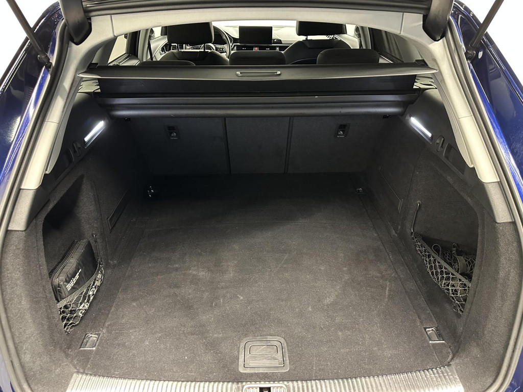 Audi A4 (H512GJ) met abonnement