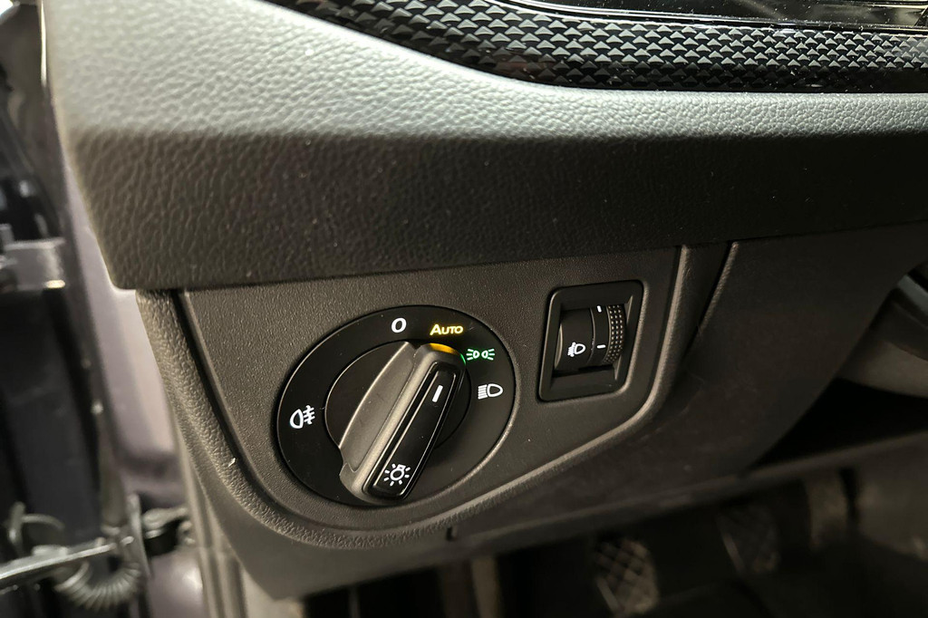 Volkswagen Taigo (JSJ84R) met abonnement