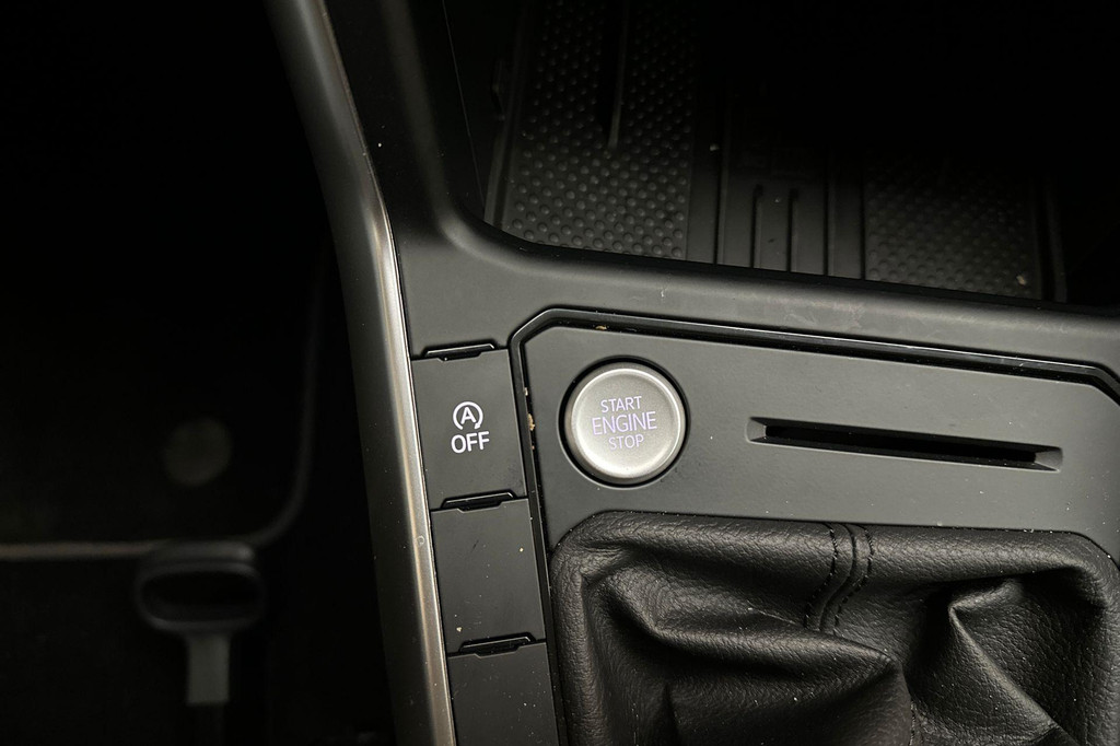 Volkswagen Taigo (JSJ84R) met abonnement