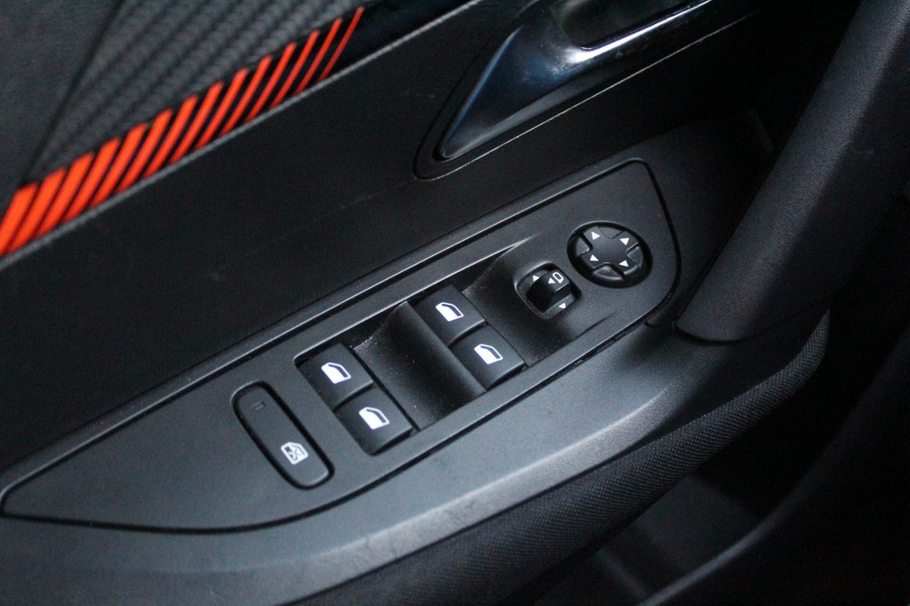 Peugeot 2008 (K167PG) met abonnement