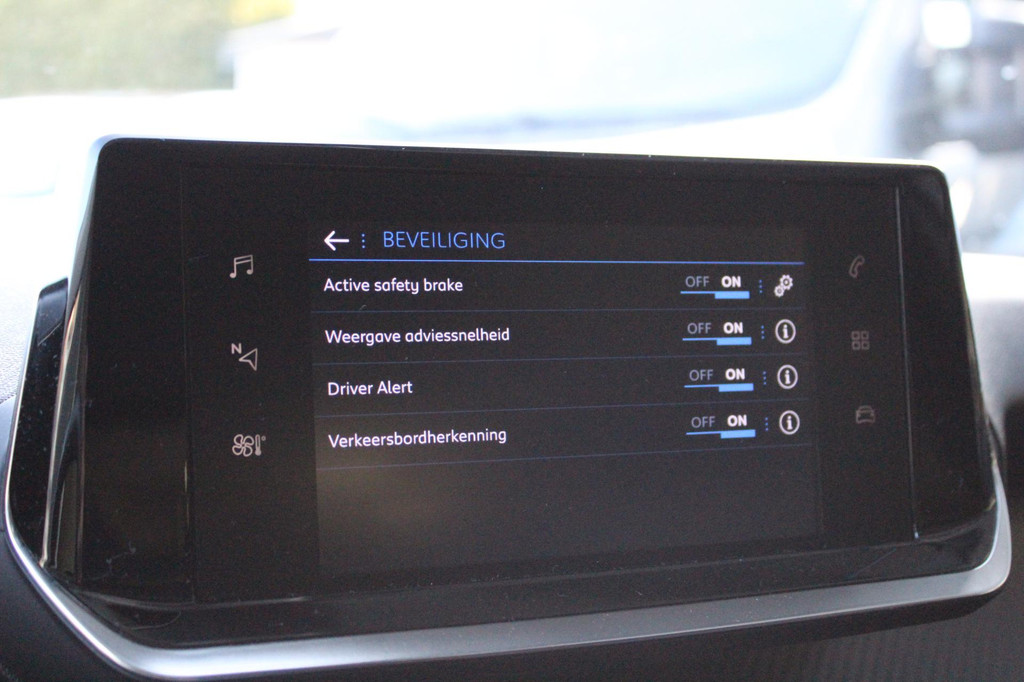 Peugeot 2008 (K167PG) met abonnement