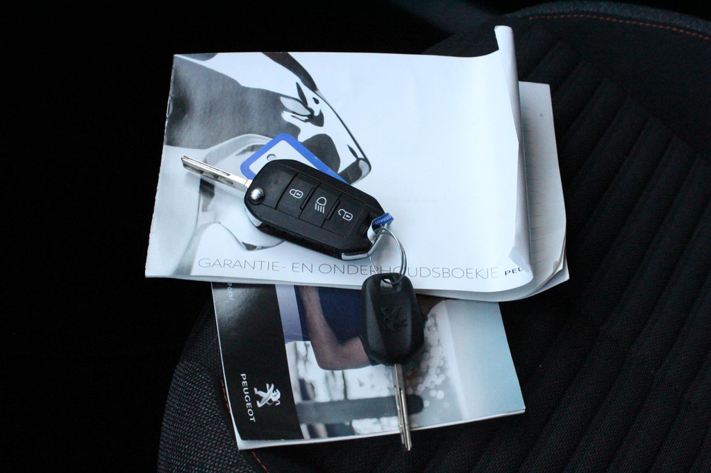 Peugeot 2008 (K167PG) met abonnement