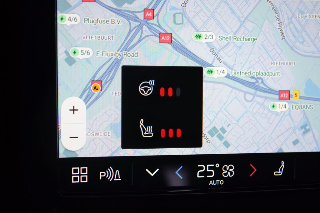 Volvo XC40 (J113ZG) met abonnement