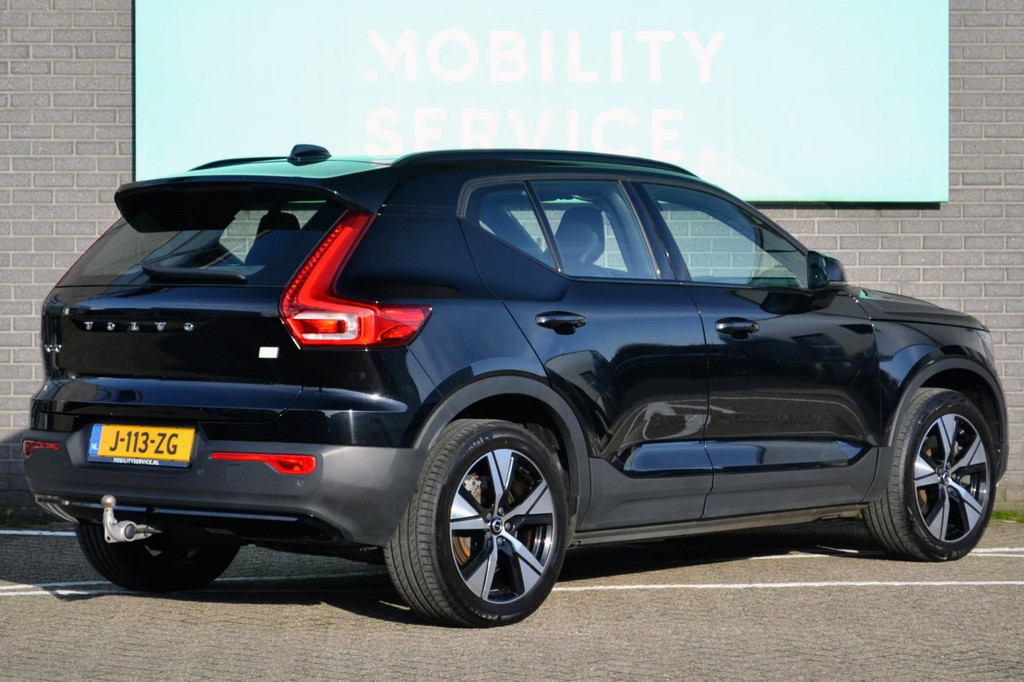 Volvo XC40 (J113ZG) met abonnement