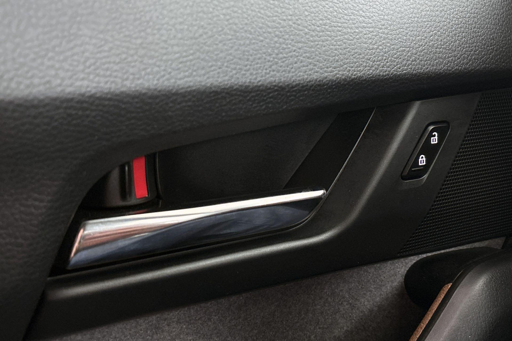 Mazda MX-30 (K061BD) met abonnement