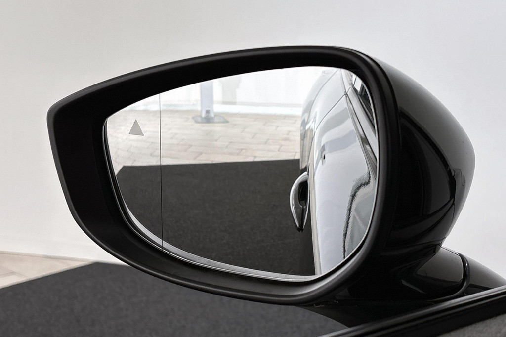 Mazda MX-30 (K061BD) met abonnement