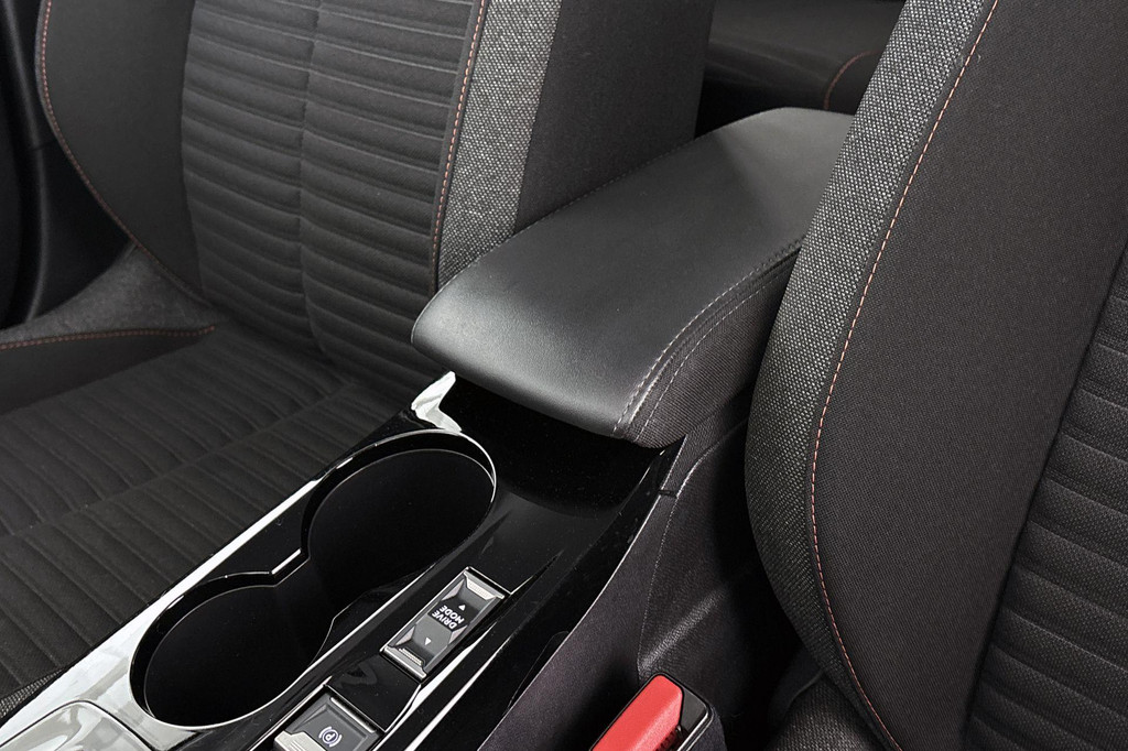 Peugeot e-208 (S493RD) met abonnement