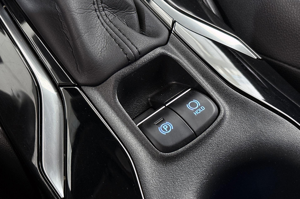 Toyota Corolla Touring Sports (N080BV) met abonnement