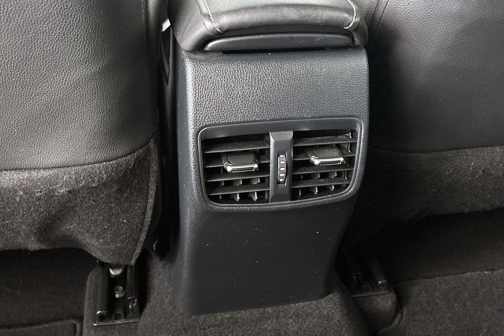 Toyota Corolla Touring Sports (N080BV) met abonnement