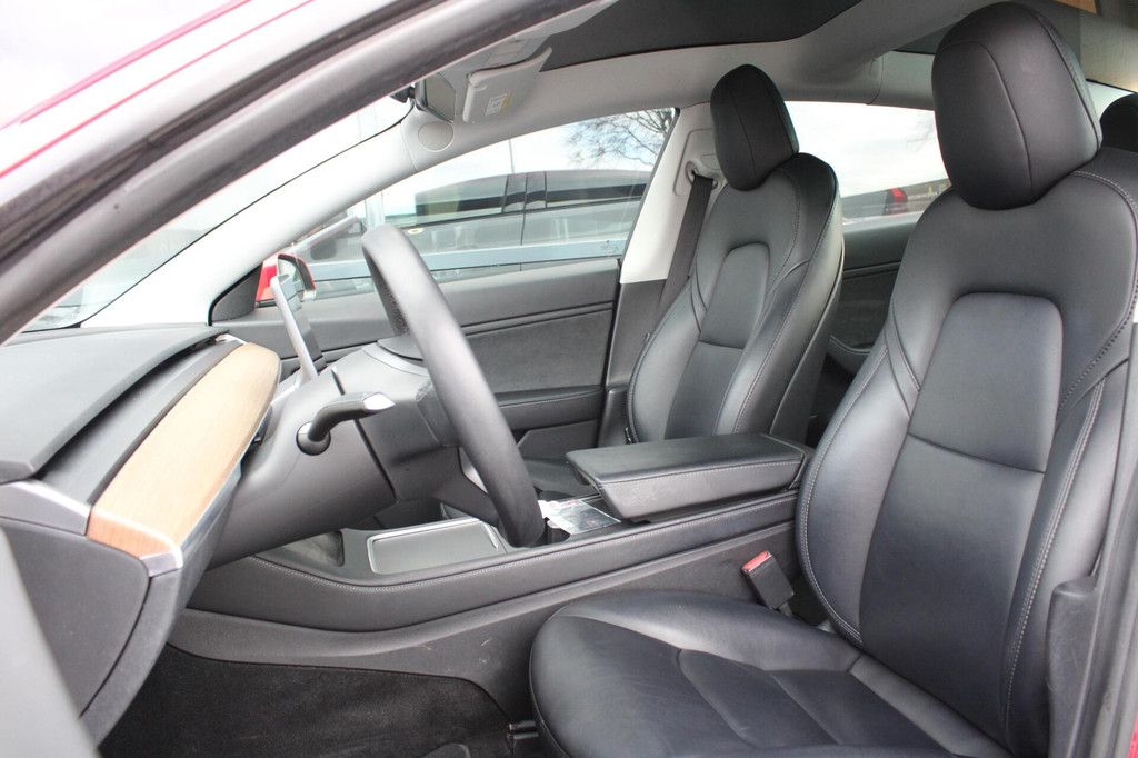 Tesla Model 3 AWD (K333HJ) met abonnement