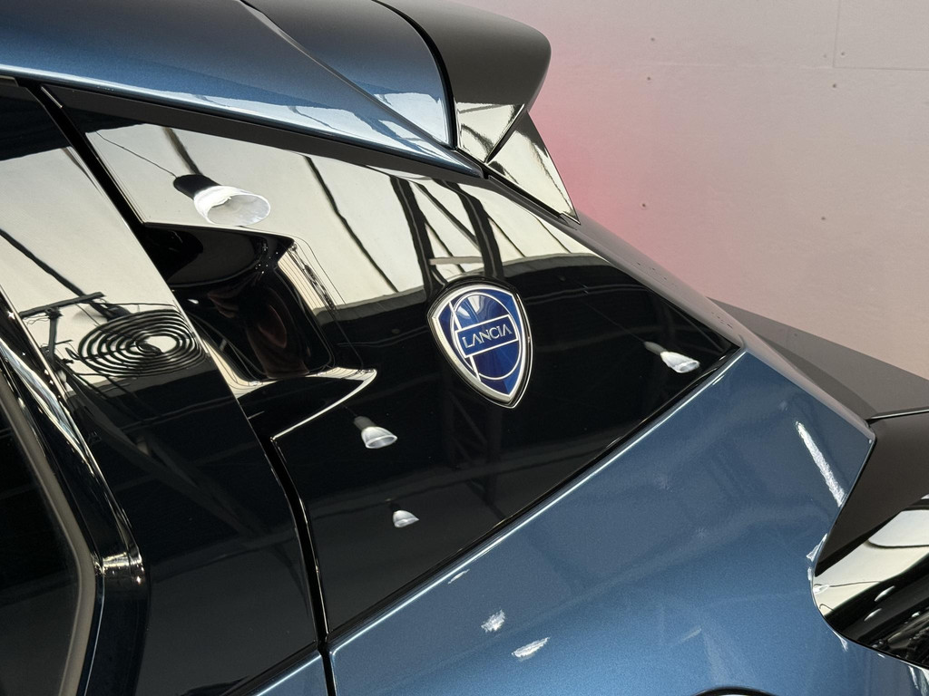 Lancia Ypsilon (JTX39H) met abonnement