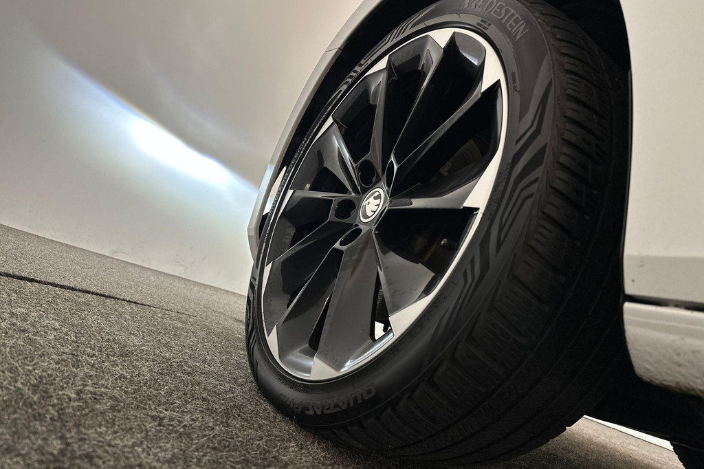 ŠKODA Superb (JVH83J) met abonnement