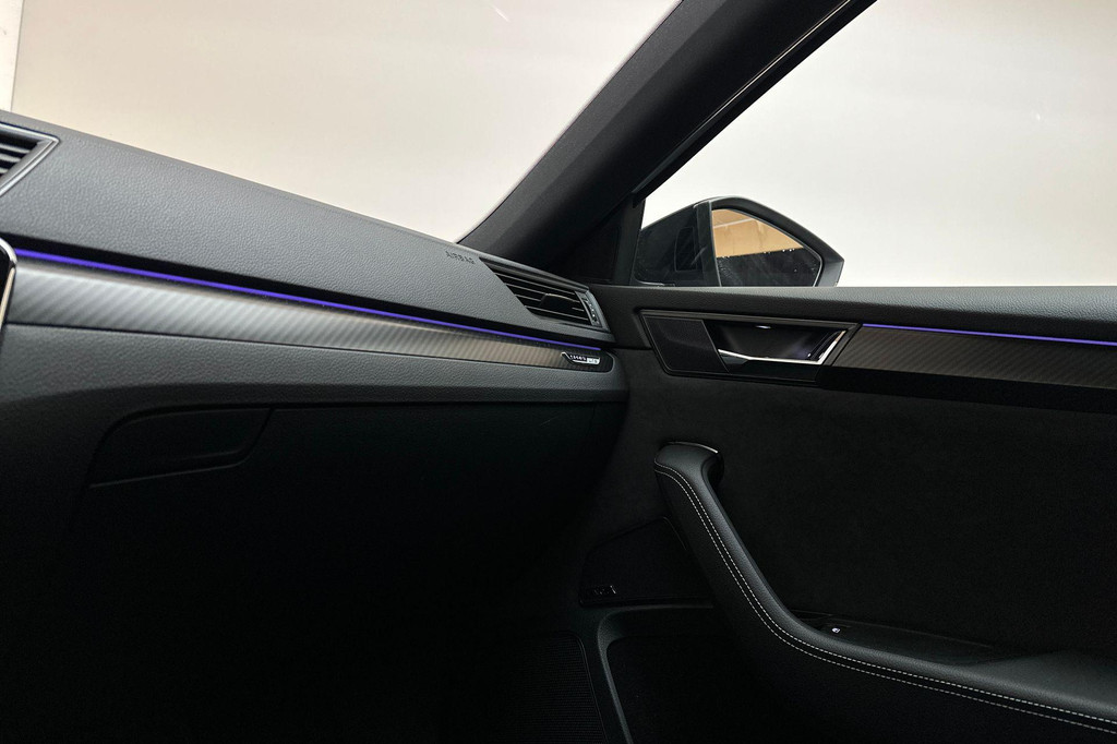 ŠKODA Superb (JVH83J) met abonnement