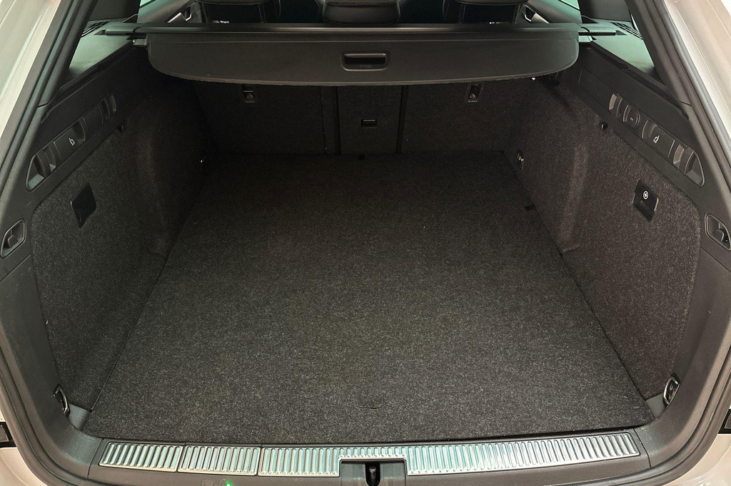 ŠKODA Superb (JVH83J) met abonnement