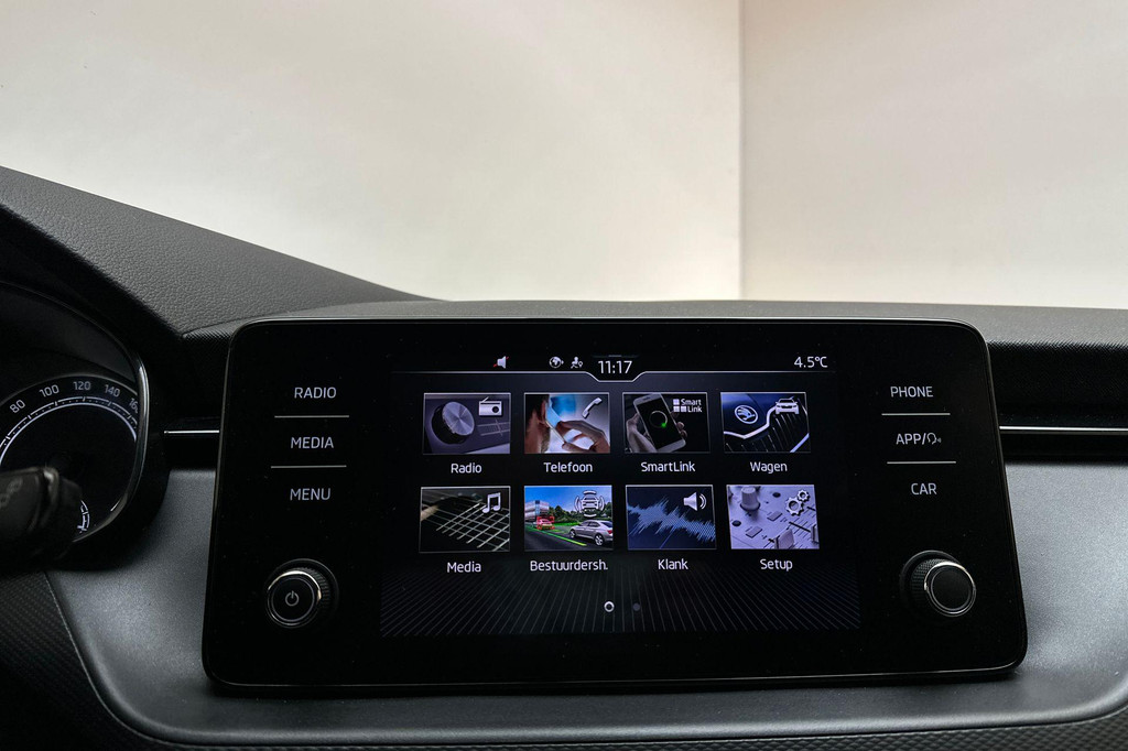 ŠKODA Scala (L741HH) met abonnement