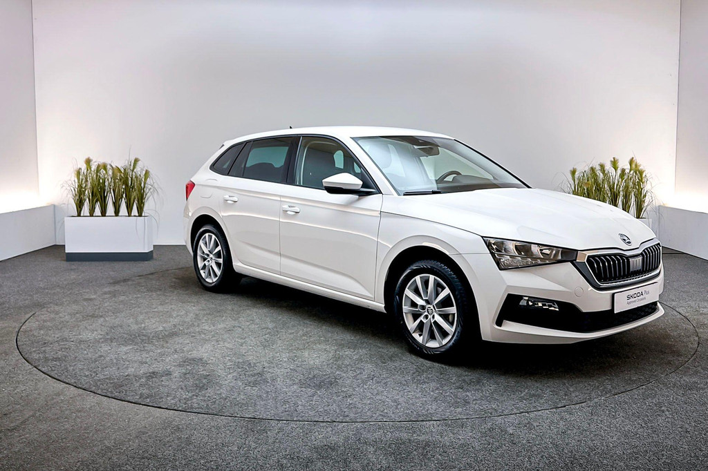 ŠKODA Scala (L741HH) met abonnement