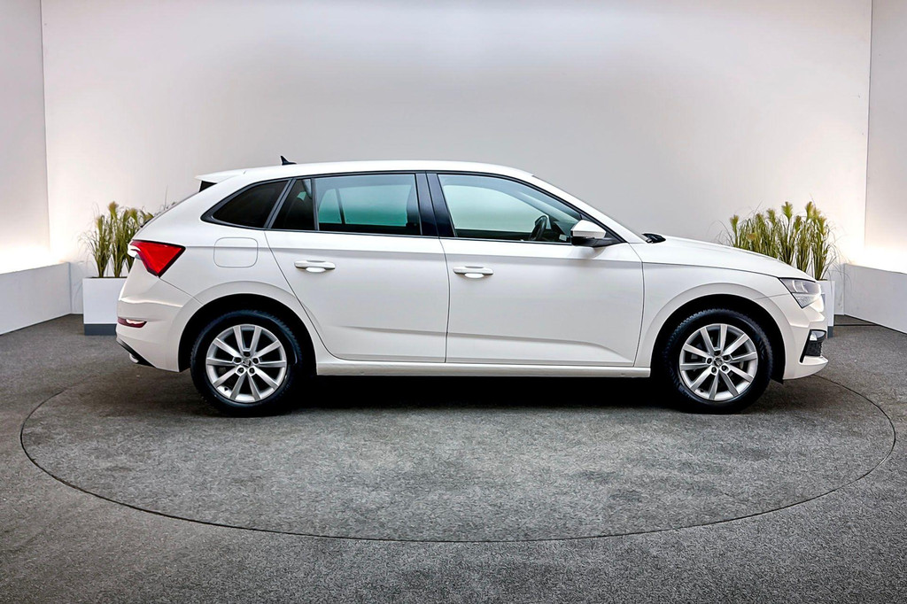 ŠKODA Scala (L741HH) met abonnement