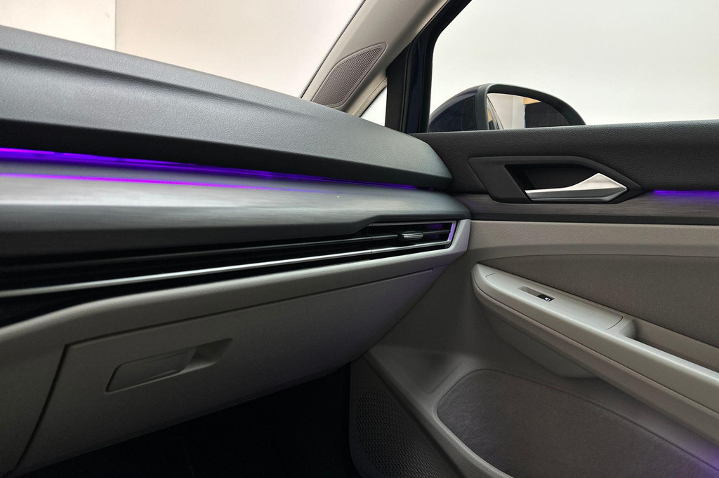 Volkswagen Golf (JVK27R) met abonnement