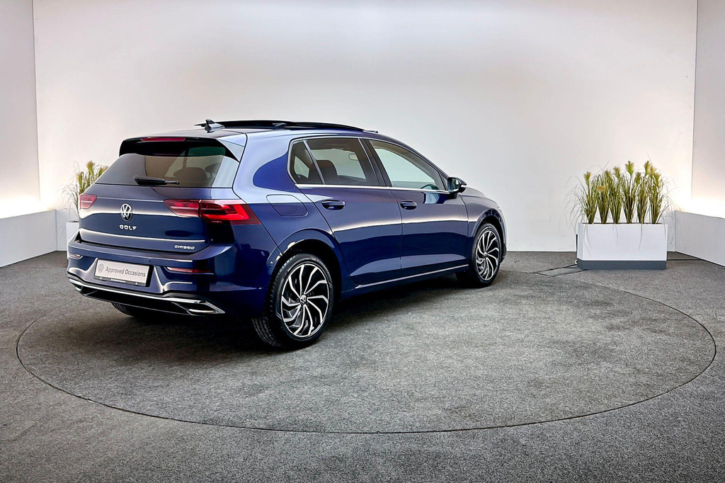 Volkswagen Golf (JVK27R) met abonnement
