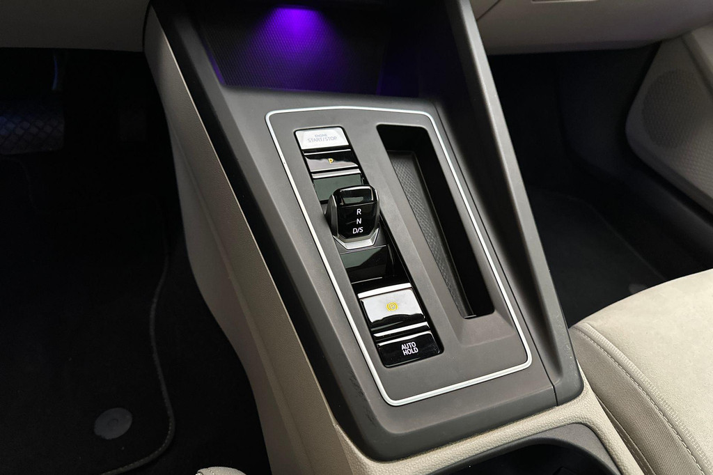 Volkswagen Golf (JVK27R) met abonnement