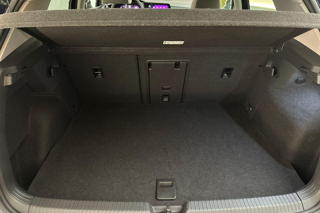 Volkswagen Golf (JVK27R) met abonnement