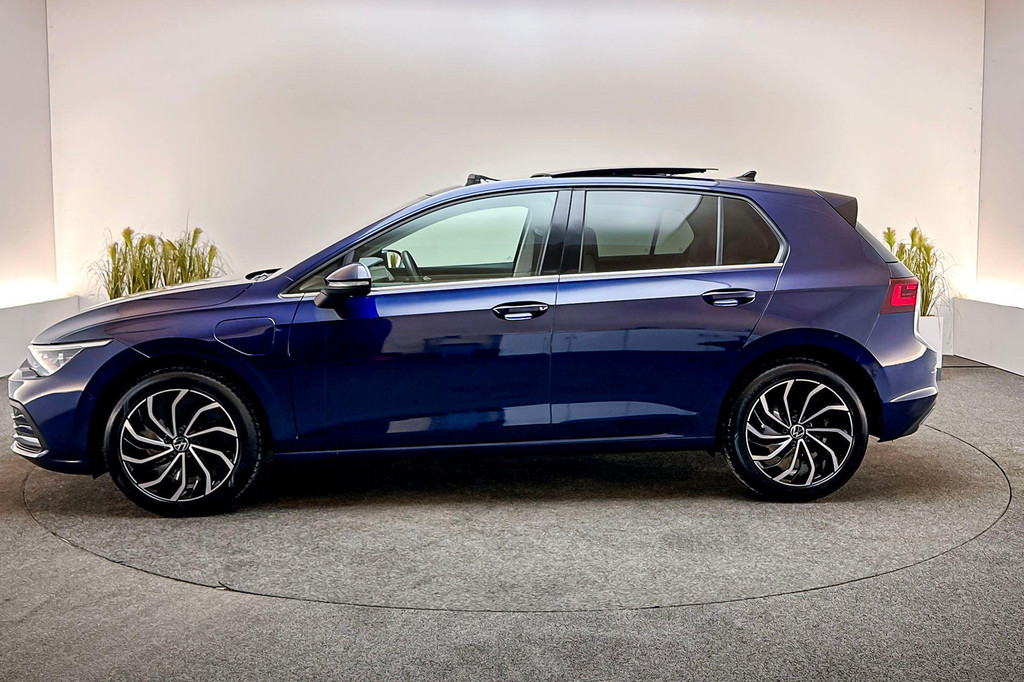 Volkswagen Golf (JVK27R) met abonnement