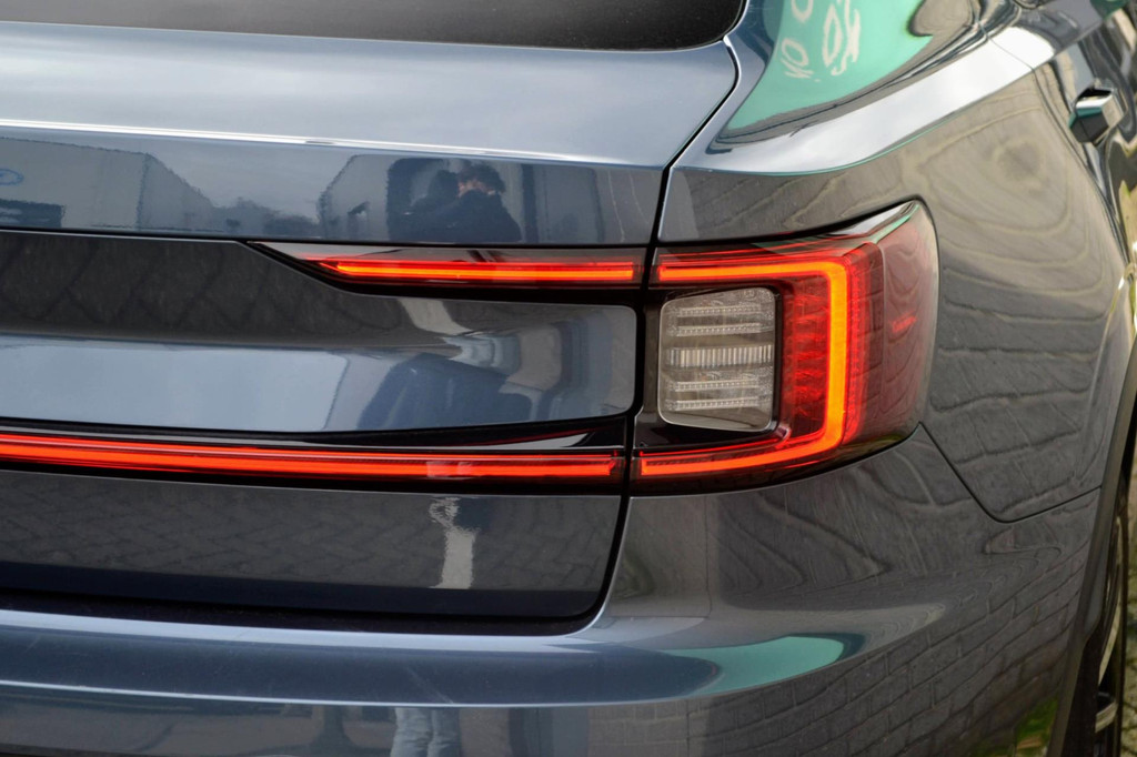 Polestar 2 (J886ZB) met abonnement