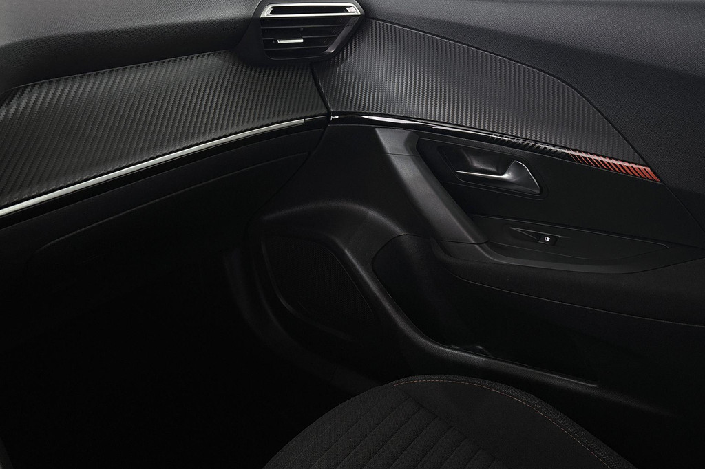 Peugeot e-2008 (T698NV) met abonnement