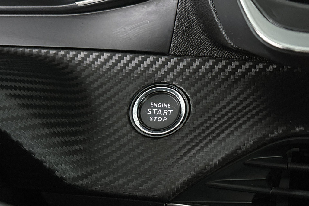 Peugeot e-2008 (T698NV) met abonnement