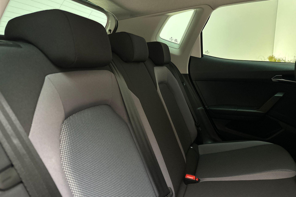 Seat Arona (J019VH) met abonnement