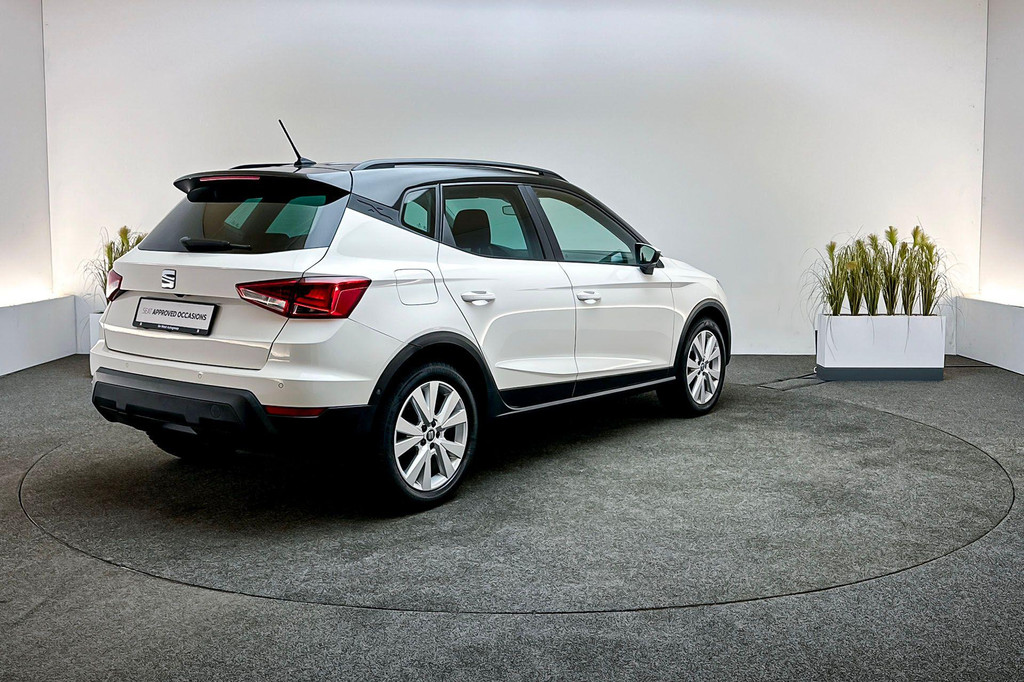 Seat Arona (J019VH) met abonnement