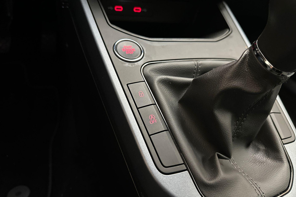 Seat Arona (J019VH) met abonnement