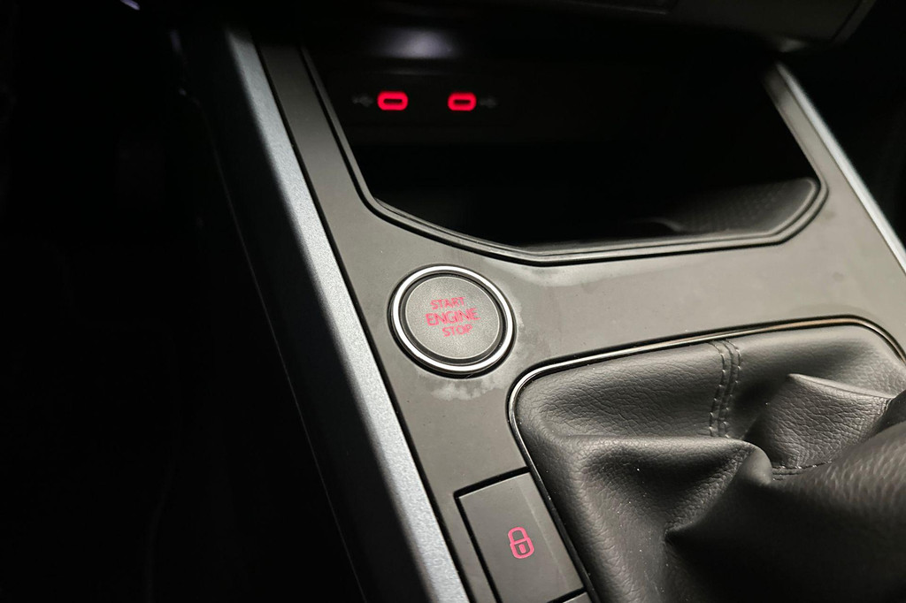 Seat Arona (J019VH) met abonnement