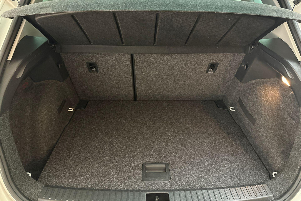 Seat Arona (J019VH) met abonnement