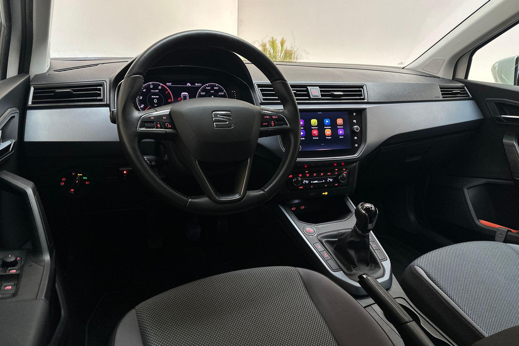 Seat Arona (J019VH) met abonnement