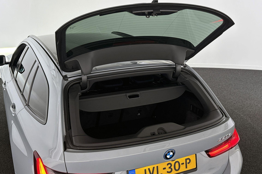BMW 3 Serie touring (JVL30P) met abonnement