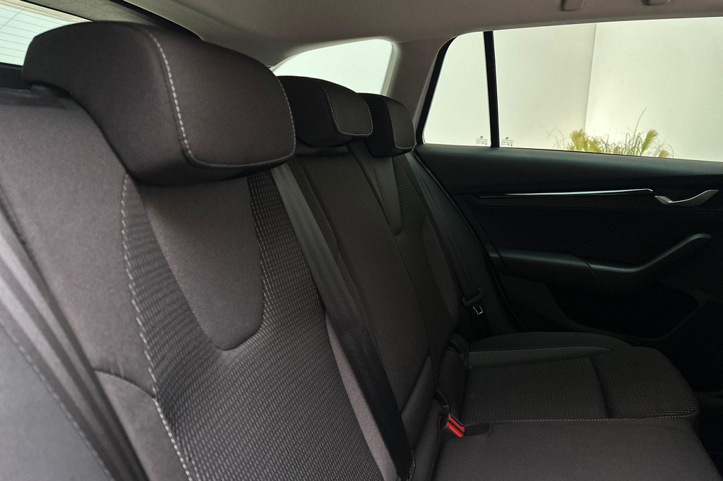 ŠKODA Octavia (JPV75P) met abonnement