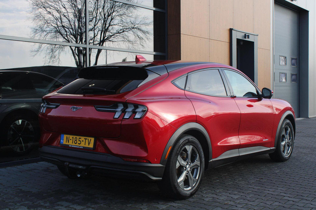Ford Mustang Mach-E (N185TV) met abonnement