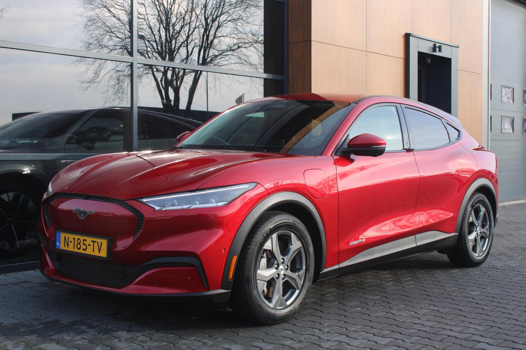 Ford Mustang Mach-E (N185TV) met abonnement