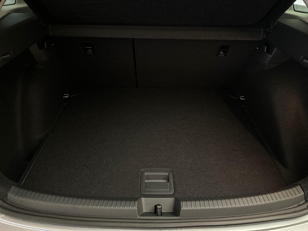 Volkswagen Taigo (JSJ16P) met abonnement