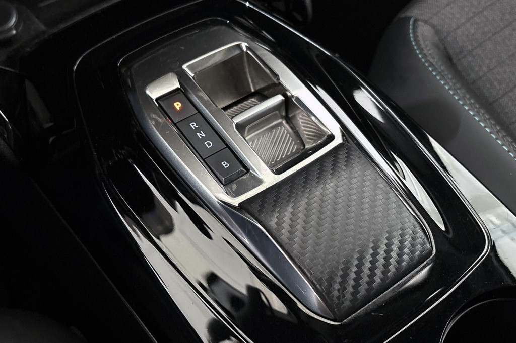 Peugeot e-2008 (R041TK) met abonnement