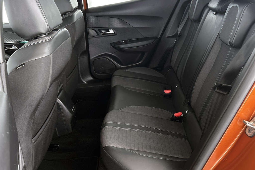 Peugeot e-2008 (R041TK) met abonnement