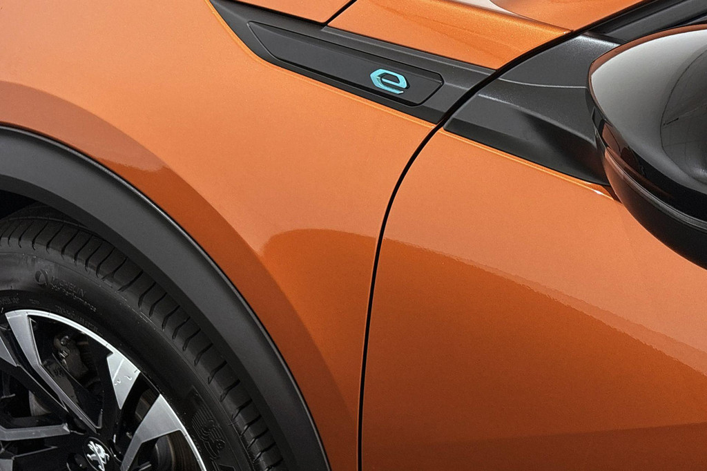 Peugeot e-2008 (R041TK) met abonnement