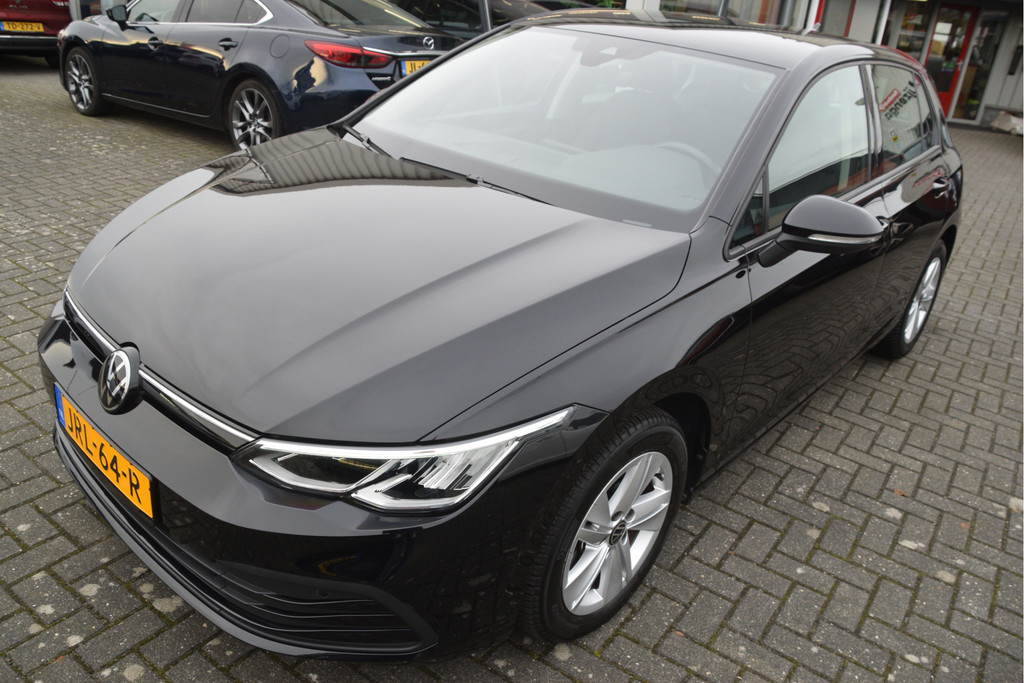 Volkswagen Golf (JRL64R) met abonnement