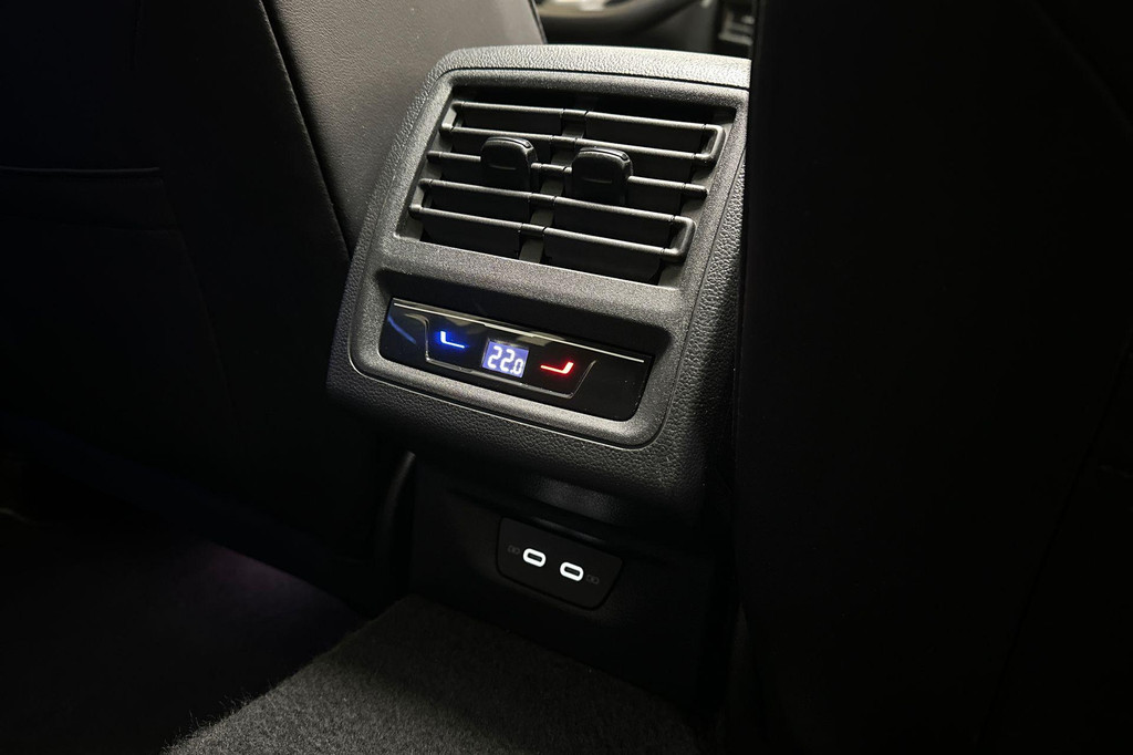 Volkswagen Golf (JVH29H) met abonnement